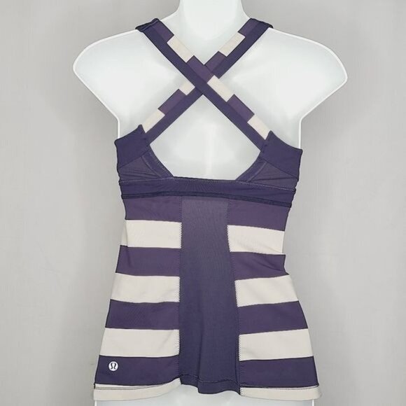 Lululemon Run: Stuff Your Bra Tank II - Picture 5 of 6